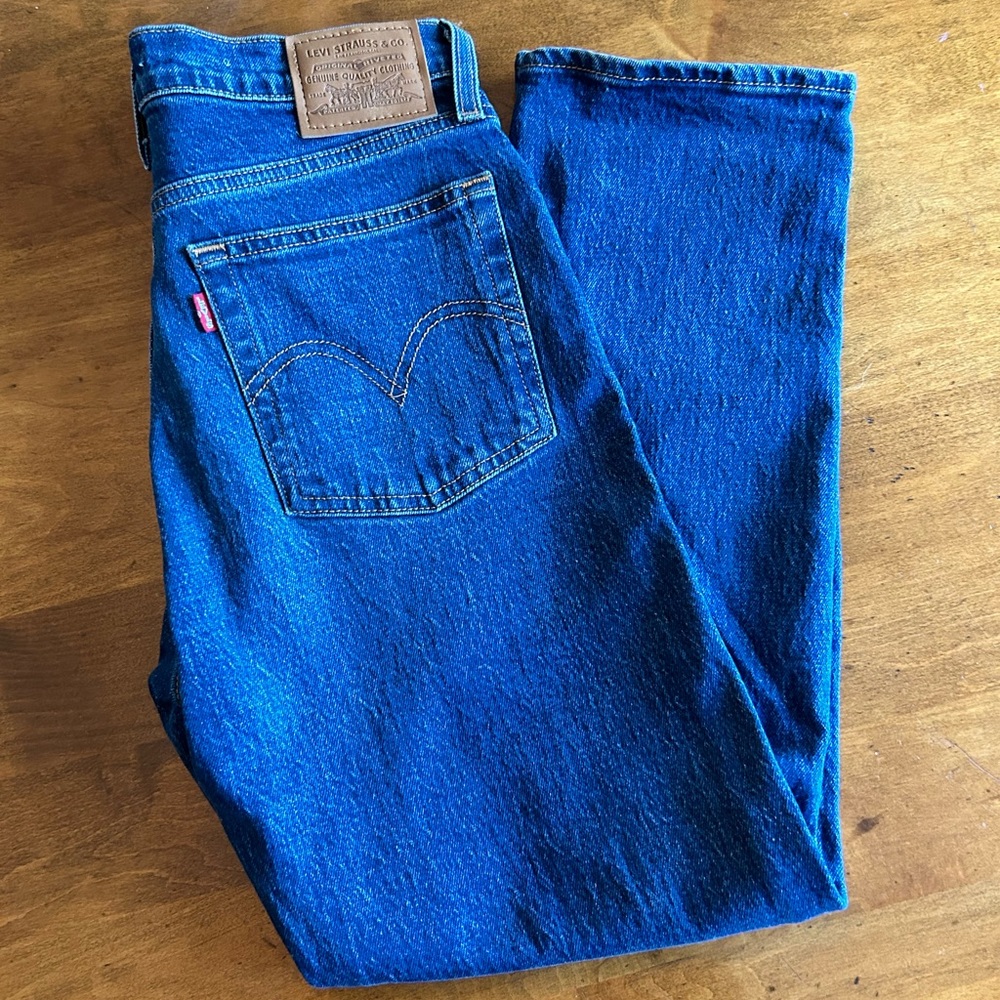 27R Women’s Levi’s Wedgie Straight (high rise/ankle cut)